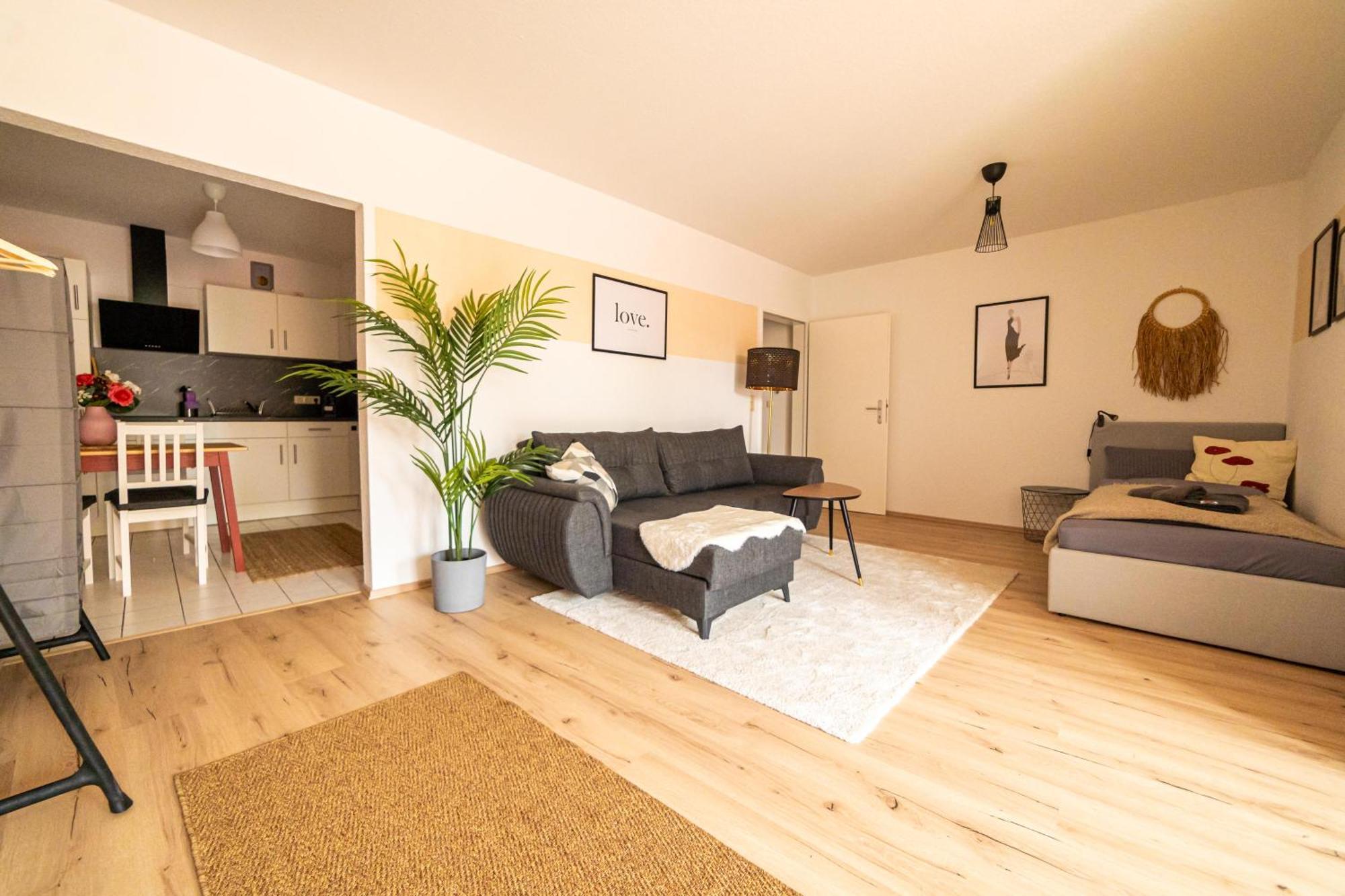 Fullhouse - Eisenach - K70 Apartments - Elevator - Balcony - Smarttv מראה חיצוני תמונה